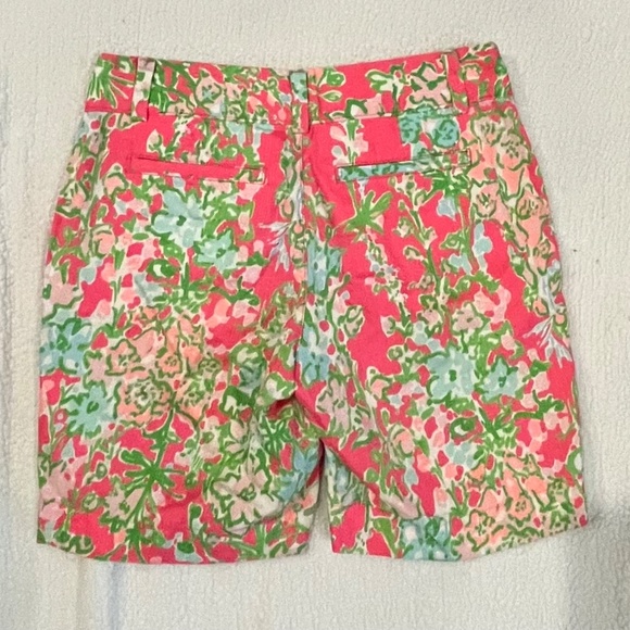 Lilly Pulitzer The Chipper Shorts, Pink Print, Size 2, - Picture 2 of 16